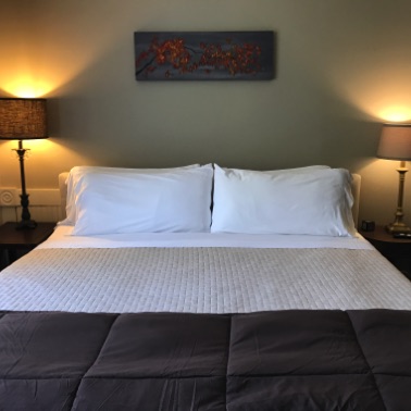 King platform memory foam bed