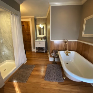 Soaking tub and shower